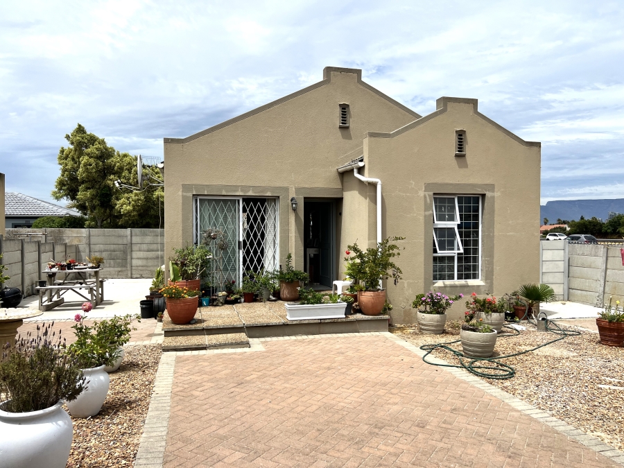 To Let 2 Bedroom Property for Rent in Sunningdale Western Cape